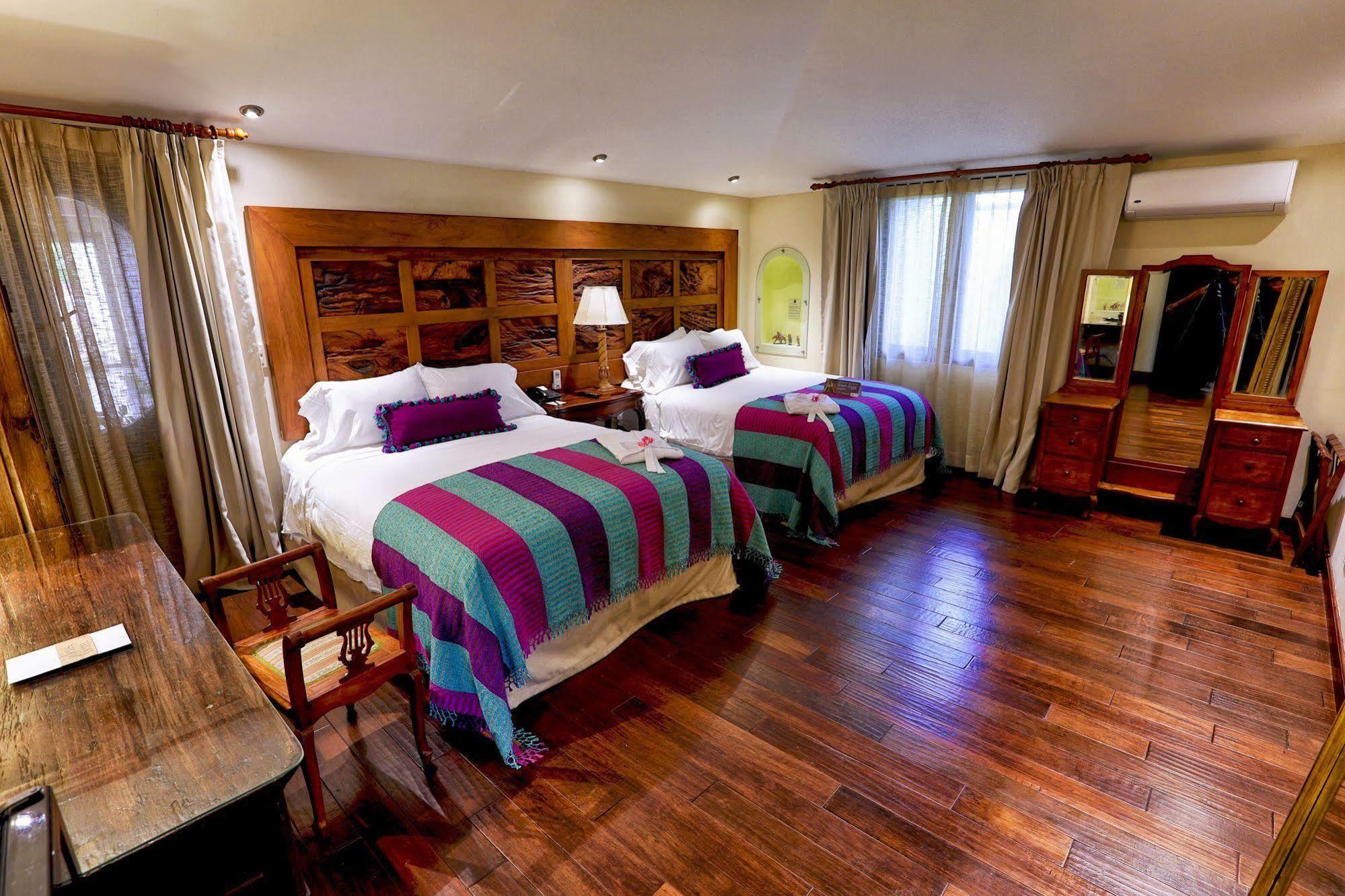 Pensativo House Hotel (Adults Only) Antigua Ngoại thất bức ảnh