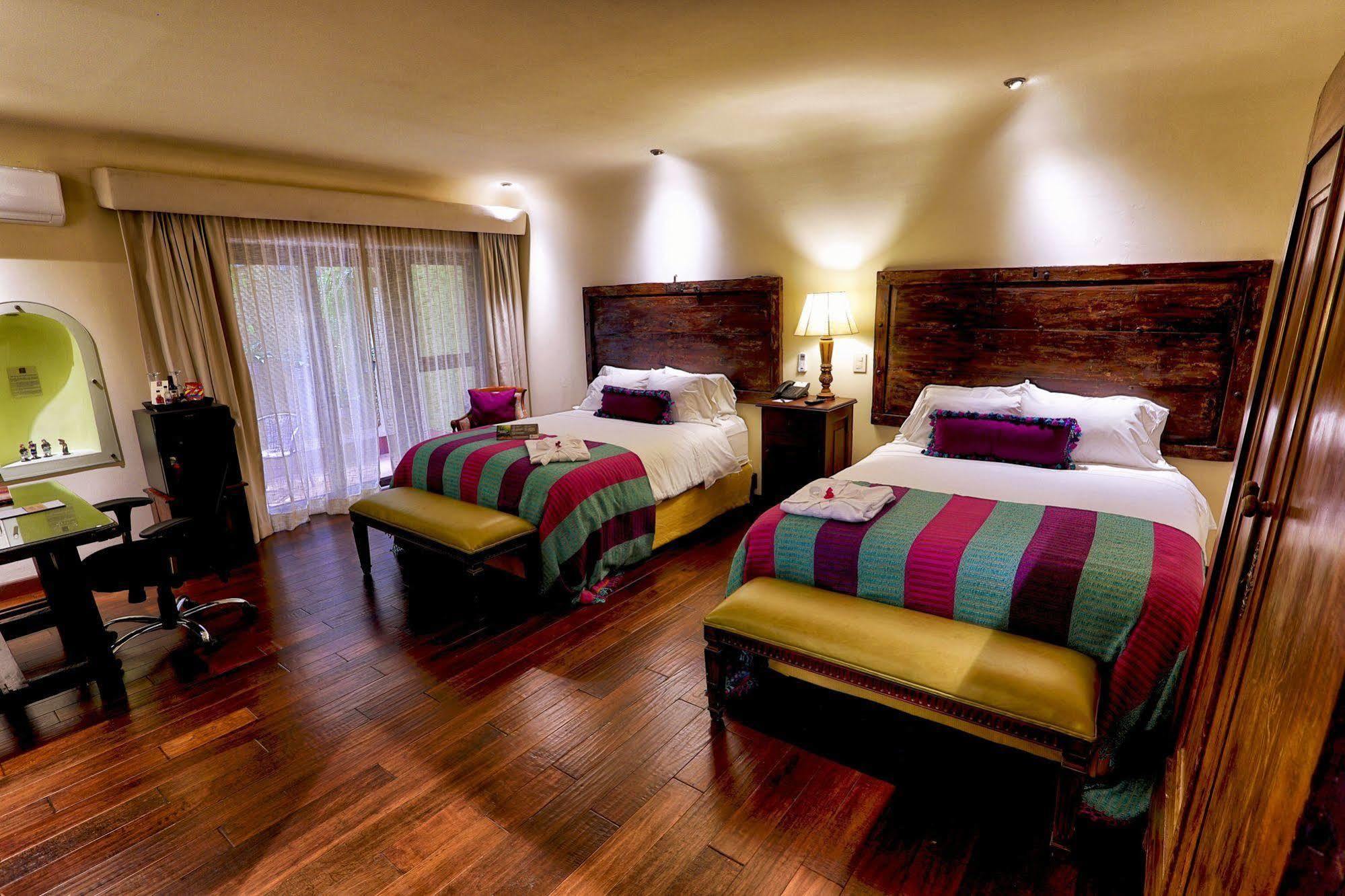 Pensativo House Hotel (Adults Only) Antigua Ngoại thất bức ảnh